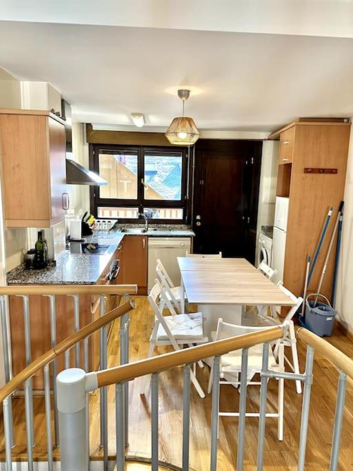 Duplex En Sallent de Gállego Esterno foto